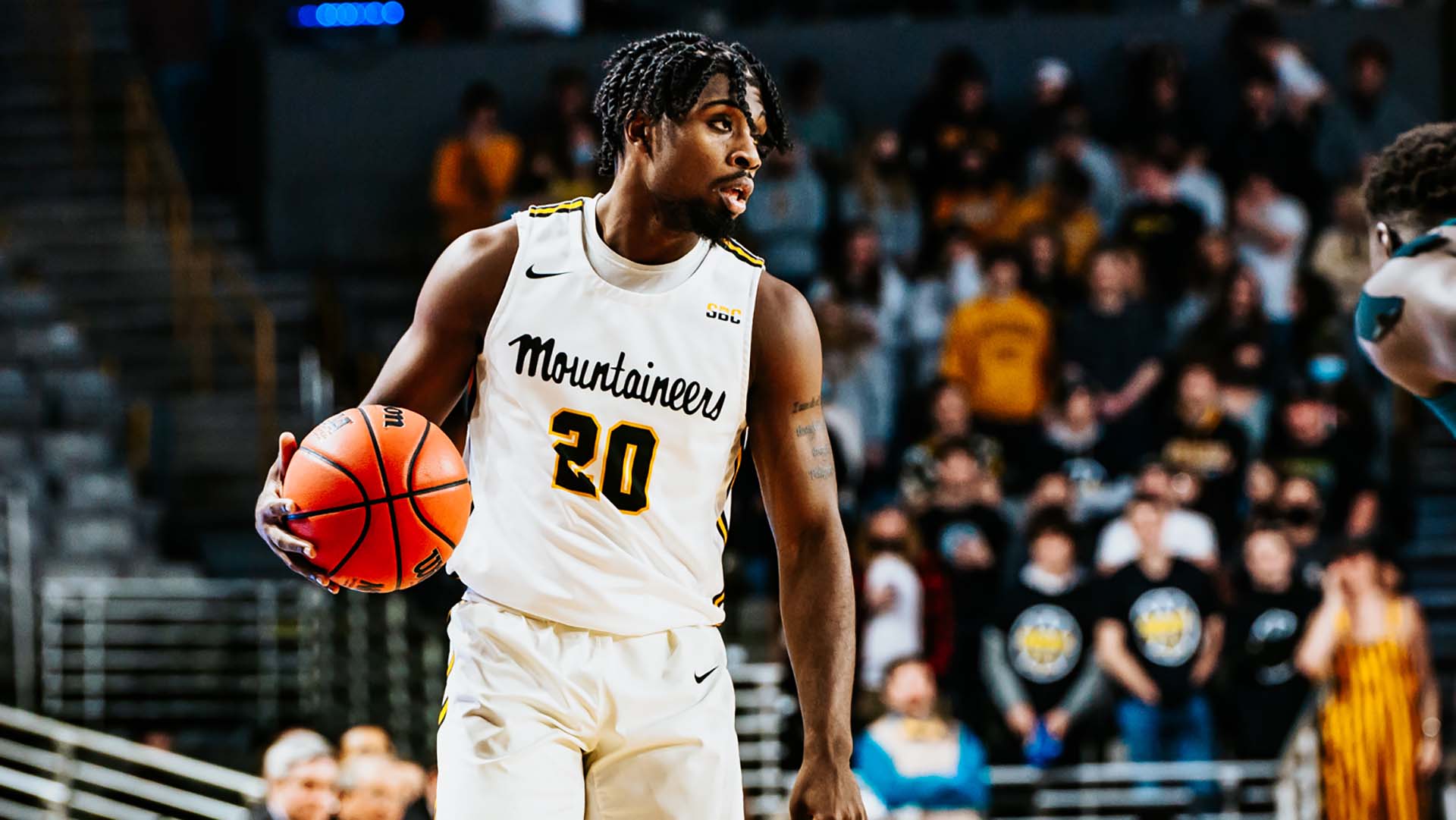 Adrian Delph uit NBA G-League nieuwe speler - LWD Basket